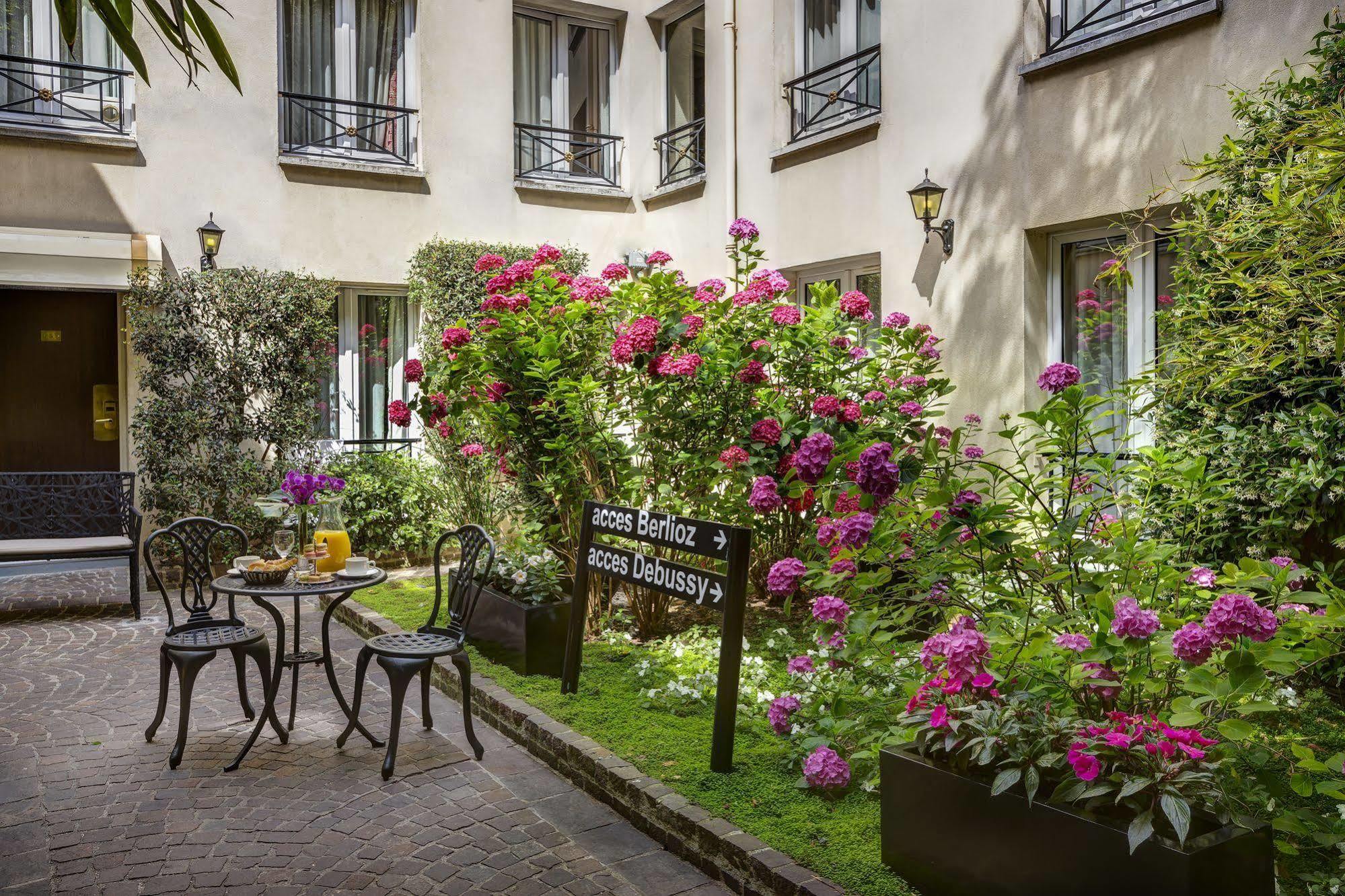 Le Patio Bastille Paris Bagian luar foto